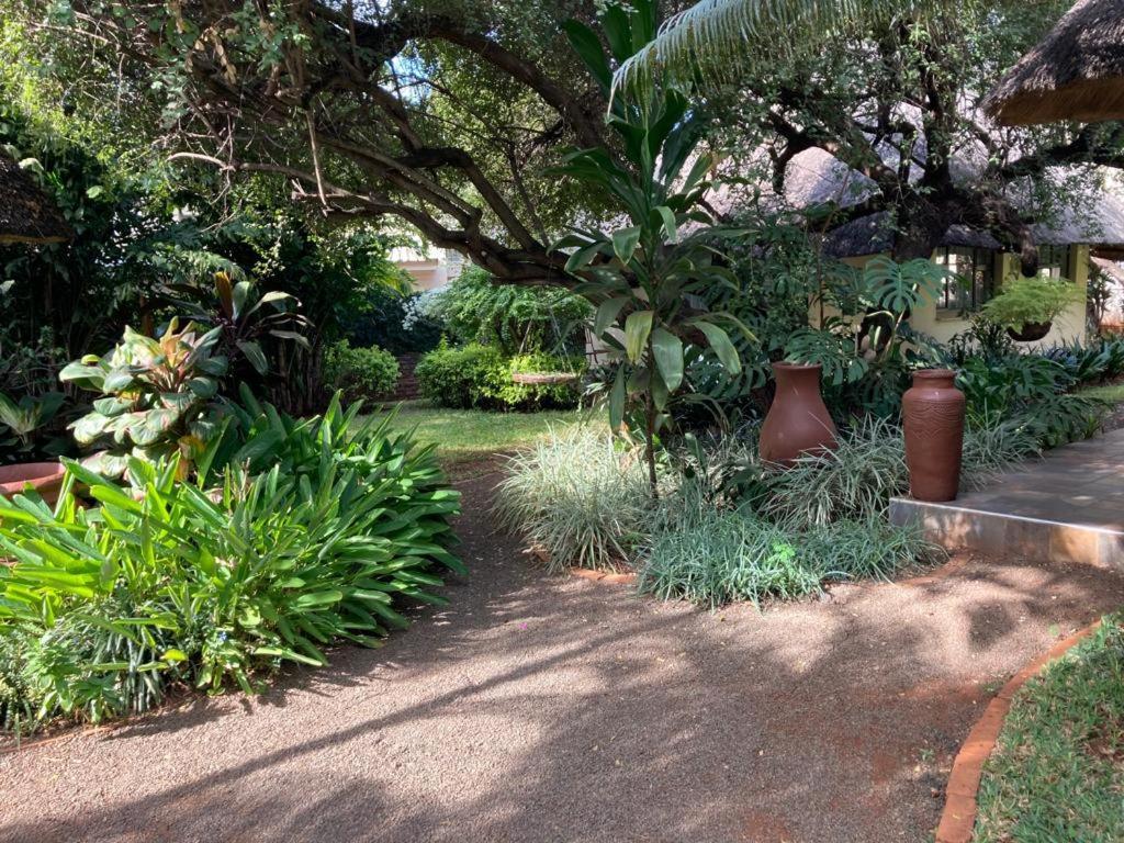 Acasia Guest Lodge Komatipoort Exterior photo