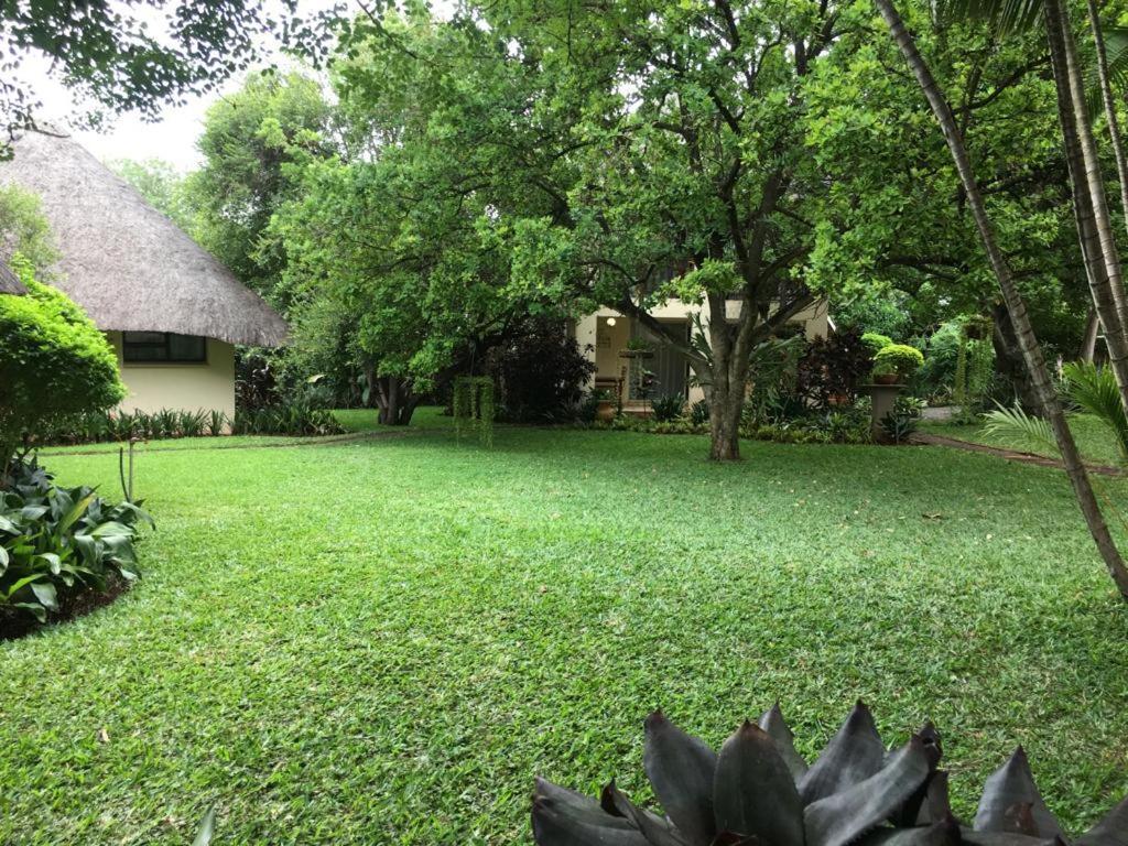 Acasia Guest Lodge Komatipoort Exterior photo